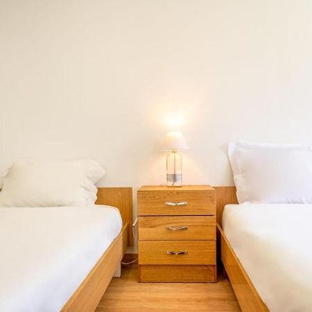 Апартаменты Guestready - Sweet Melody Near The Airport Лиссабон Экстерьер фото
